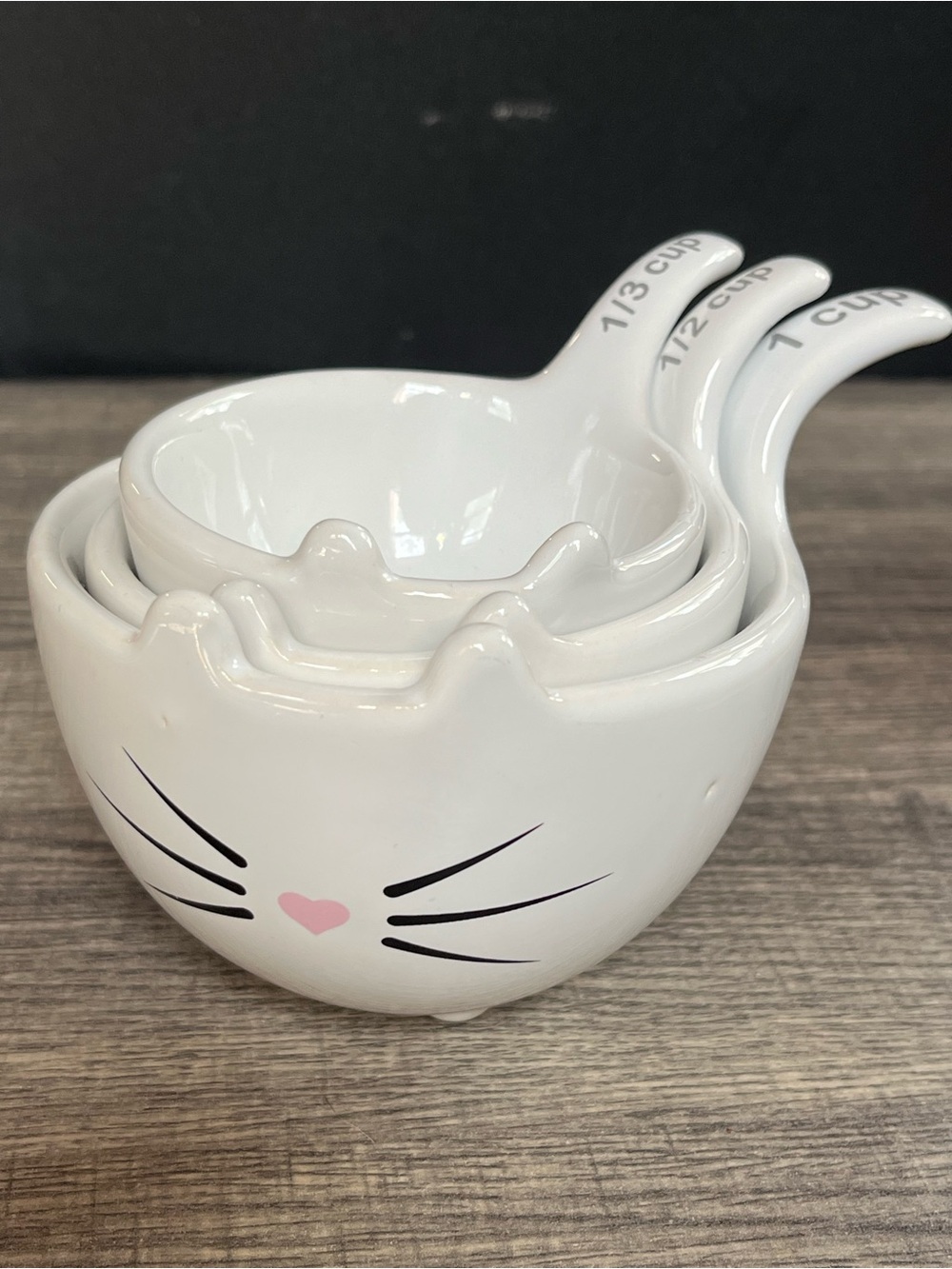 Ceramic Cat Face Measuring Cups -set of 3. No cracks/chips